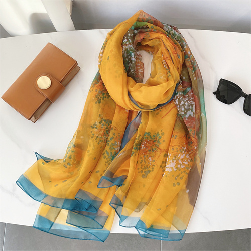 2023 new print yorou yarn travel sunscreen beach scarf headscarf fashion foreign style simulation silk scarf woman