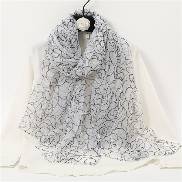 2023 new yarn print fashion large gauze scarf sun protection light and breathable beach towel woman