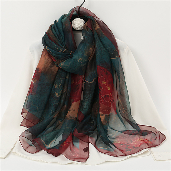 2023 new yarn print fashion large gauze scarf sun protection light and breathable beach towel woman