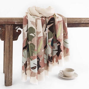 Flower printed imitation cashmere scarf  warmth versatile neck protection cold protection scarf