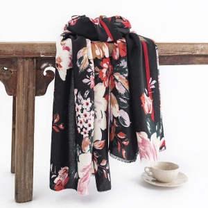 Scarf printed Chinese style camellia warm shawl  retro imitation cashmere neck protection cold protection scarf