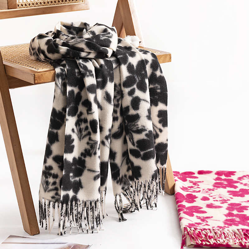 Printed Rose Imitation Cashmere Scarf New Autumn  Winter Versatile Neck Protection Cold Protection Scarf Fashion Elegant Warm Shawl