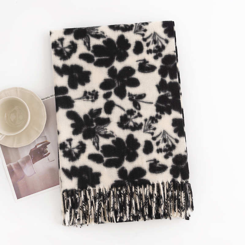 Printed Rose Imitation Cashmere Scarf New Autumn  Winter Versatile Neck Protection Cold Protection Scarf Fashion Elegant Warm Shawl