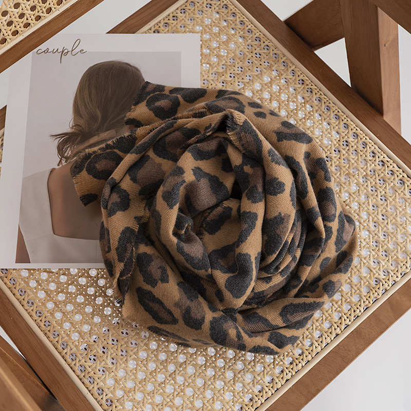 Leopard print scarf shawl warm scarf fashionable stylish imitation cashmere scarf