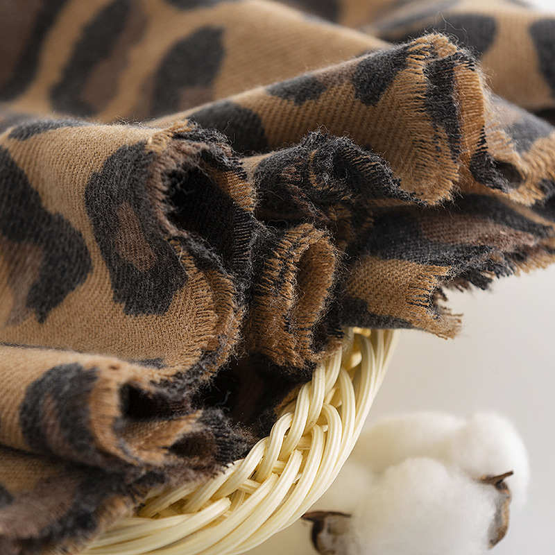 Leopard print scarf shawl warm scarf fashionable stylish imitation cashmere scarf