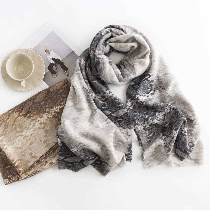 Street style snake patterned imitation cashmere scarf  warmth twill style short tassel shawl