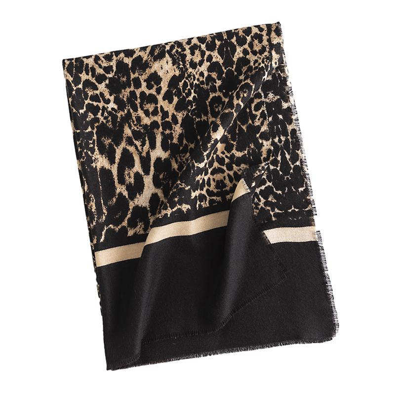 Leopard patterned imitation cashmere scarf winter printed warm shawl advanced commuting feeling and neck protection