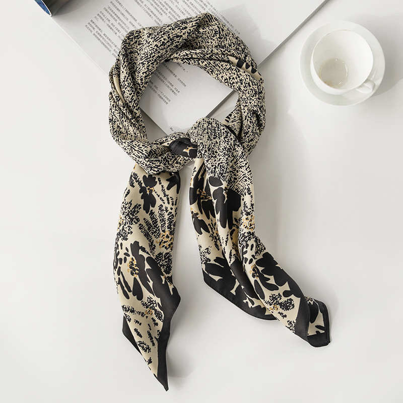 Temperament simulation silk scarf Spring matching shirt print scarf Fashion commuting small square scarf for women
