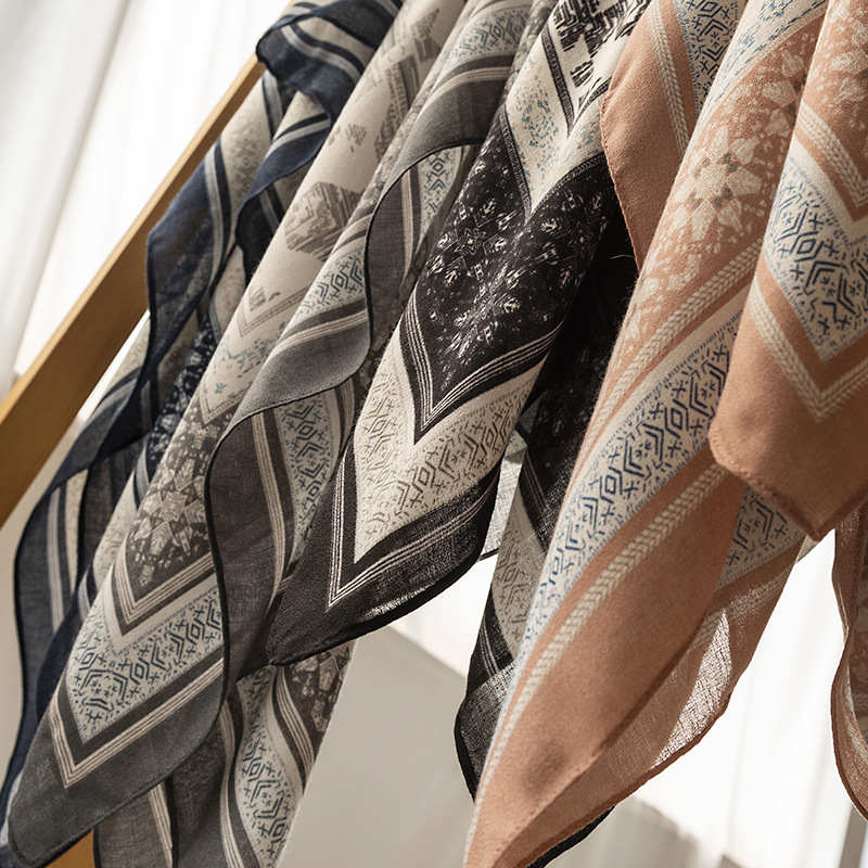 Cotton linen scarf fashionable air conditioned room shawl printed sun protection beach towel retro imitation silk scarf