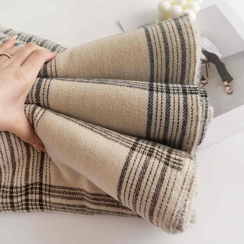 Elegant temperament scarf female fashion commuter imitation cashmere scarf wholesale plaid warm shawl neck protective cold neck scarf