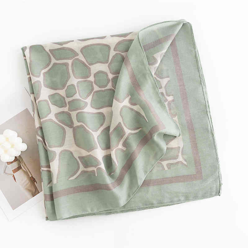 European n fashion print leopard scarf women new green winter warm neck simple elegant temperament shawl