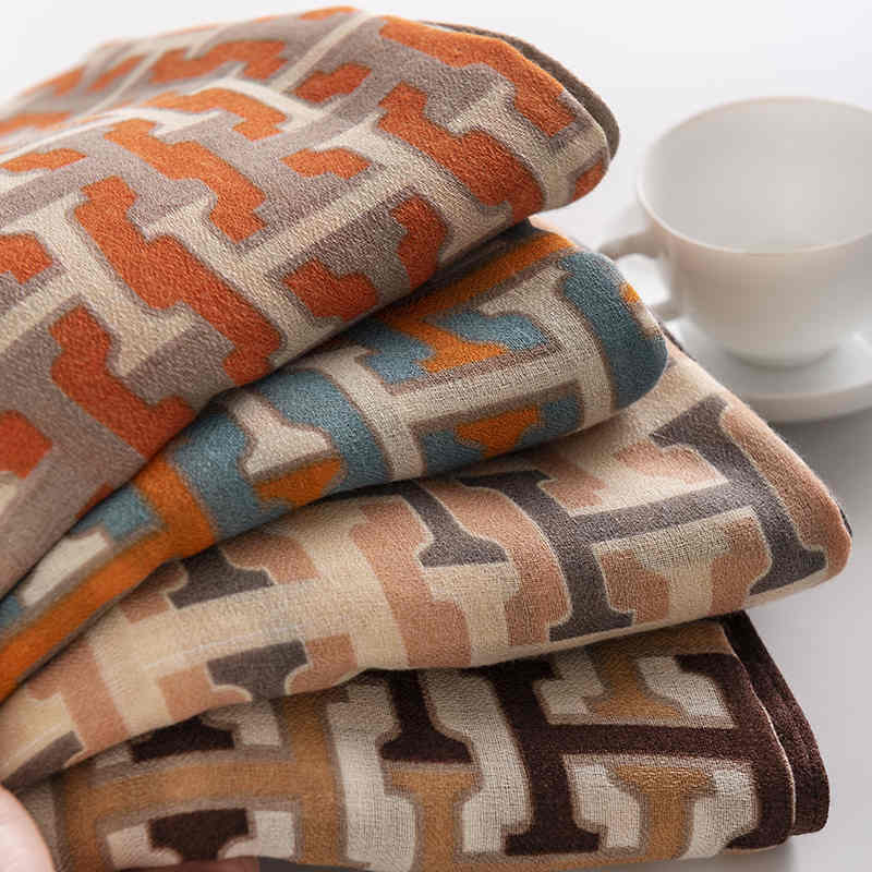 European  n street wind letter simulation silk scarves cotton hemp scarf woman fashion air conditioning shawl beach scarf