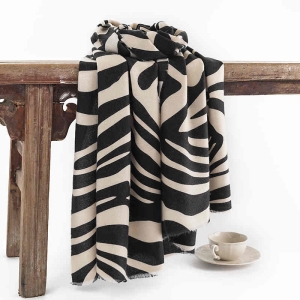 European n striped imitation cashmere scarves winter new winter cold neck scarf elegant temperament warm shawl