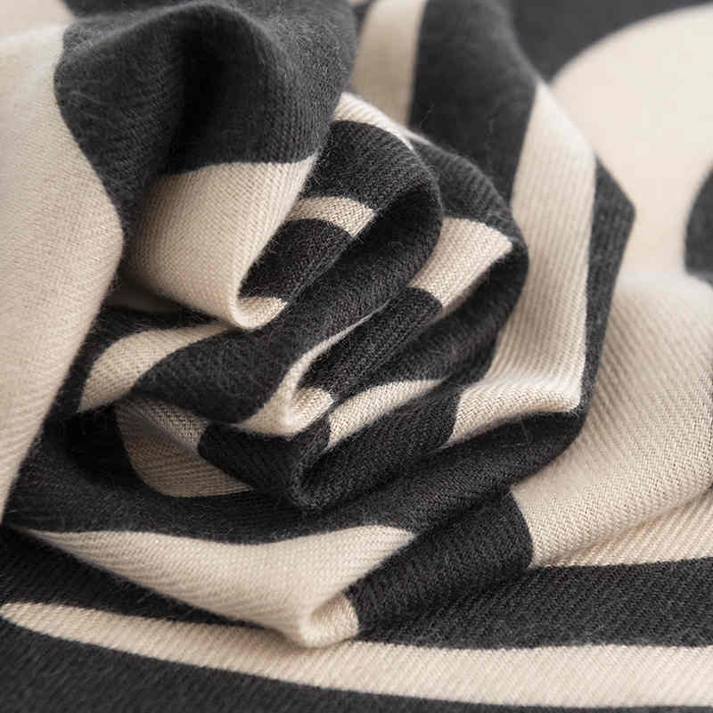 European n striped imitation cashmere scarves winter new winter cold neck scarf elegant temperament warm shawl