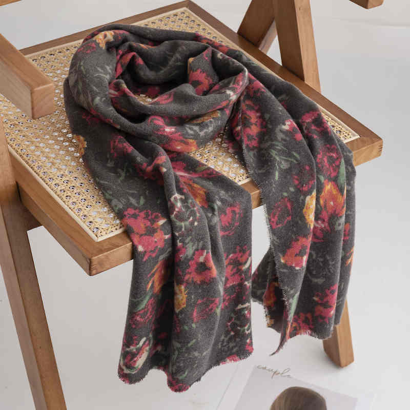Rose print winter scarf 2023 new cashmere scarf  warmth cold protection neck Korean version Korean shawl