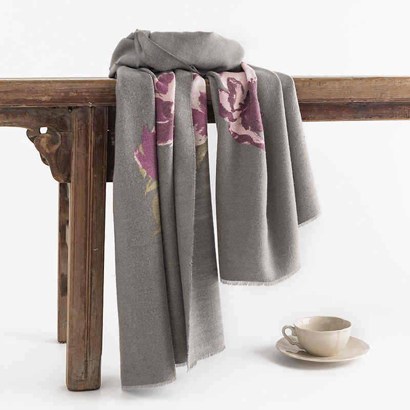 New 2023 retro folk style scarf winter imitation cashmere scarf warm flower shawl anti cold neck scarf