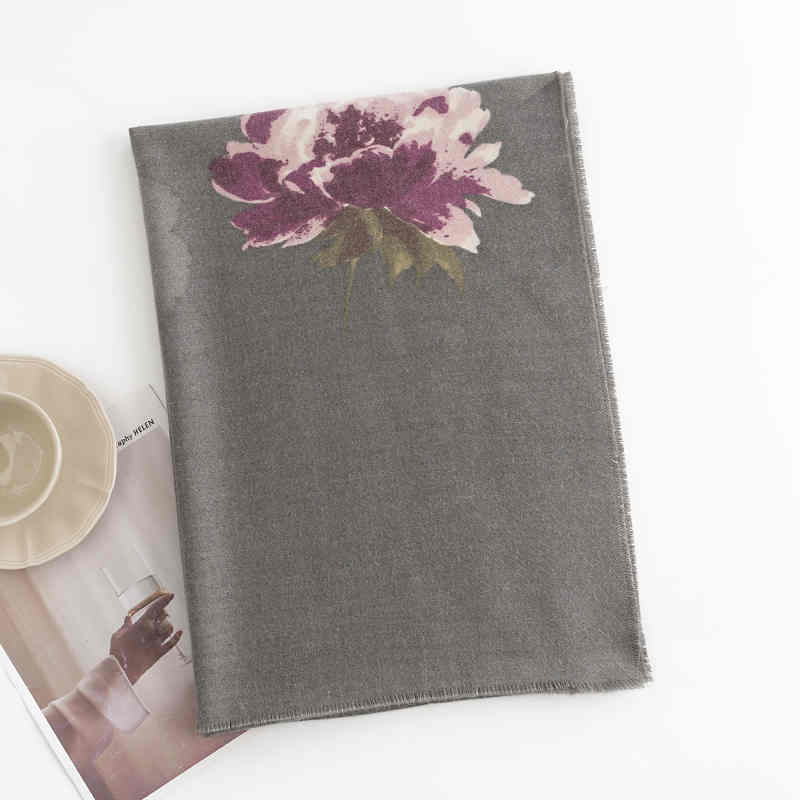 New 2023 retro folk style scarf winter imitation cashmere scarf warm flower shawl anti cold neck scarf