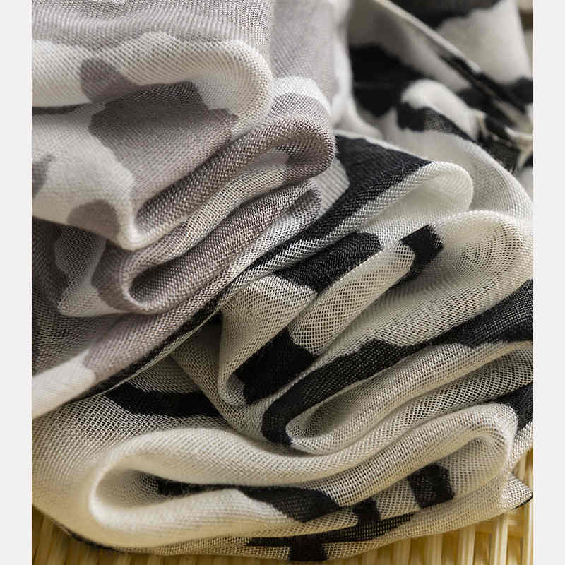 Summer new long thin scarf scarf fashion shawl zebra pattern scarf sunscreen long beach scarf scarf women