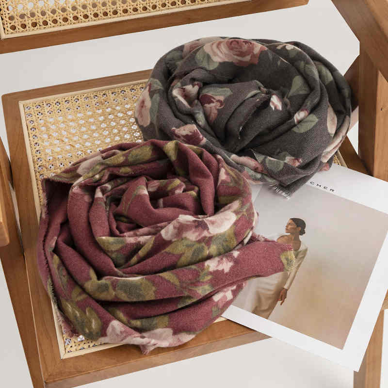 Retro National Rose Print Scarf 2023 new ladies neck scarf idyllic imitation cashmere scarf