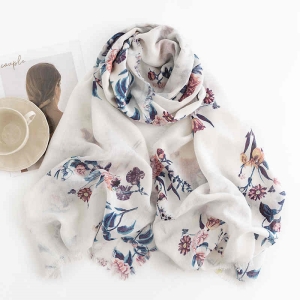 Spring  autumn 2023 fresh  sweet printed scarf small floral shawl shawl retro travel scarf
