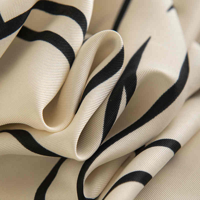 Fresh  sweet little handkerchief Korean version striped printed scarf silk scarf simulation scarf fashion career scarf