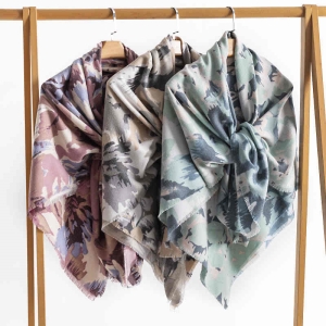 European n fashion printed imitation cashmere scarves women light luxury rose warm shawl neck protection cold neck scarf