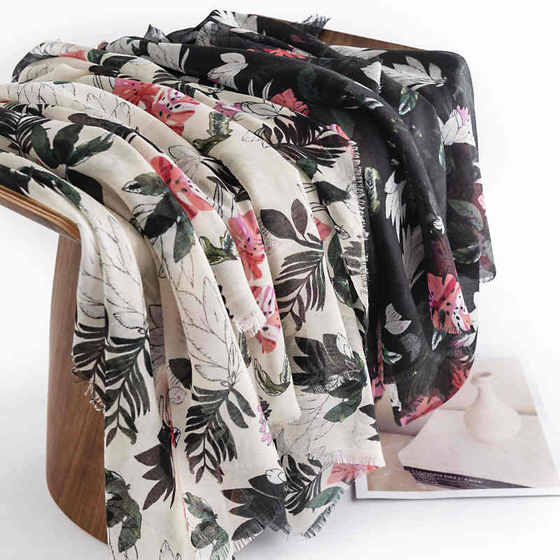 Elegant Retro Spring autumn printed imitation cashmere scarf female fashion commuter neck scarf  shawl