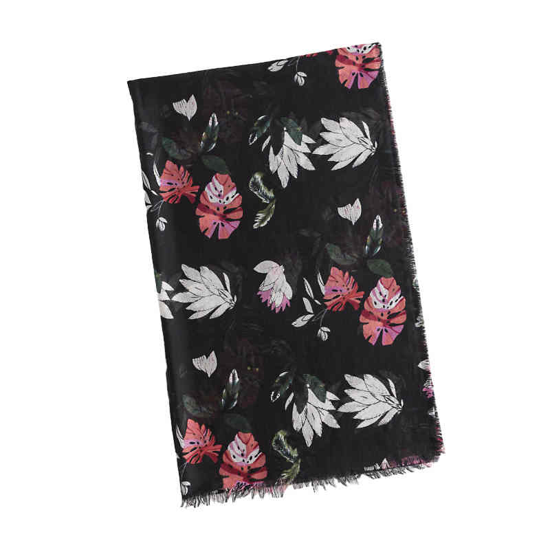 Elegant Retro Spring autumn printed imitation cashmere scarf female fashion commuter neck scarf  shawl
