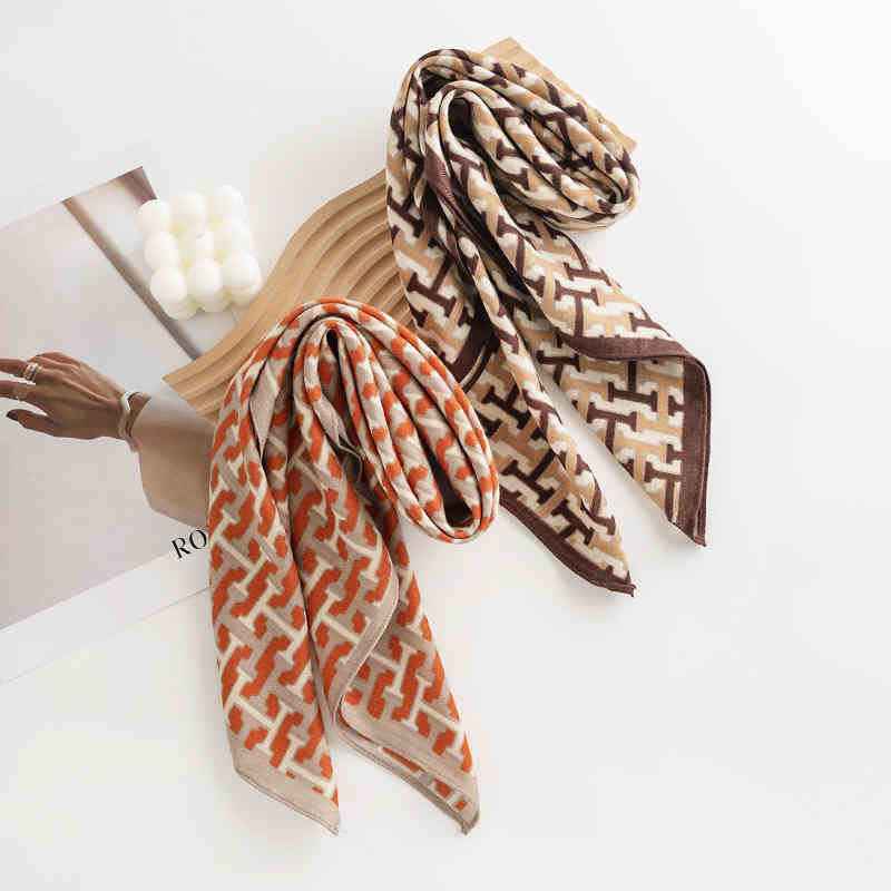 Fashionable commuter letter H printed pocket square scarf luxury style imitation silk scarves wholesale senior professional dress scarf