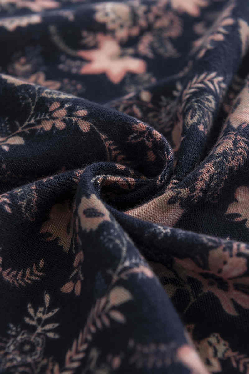 Winter printed scarf woman 2023 new imitation cashmere scarf warm neck scarf fresh sweet shawl