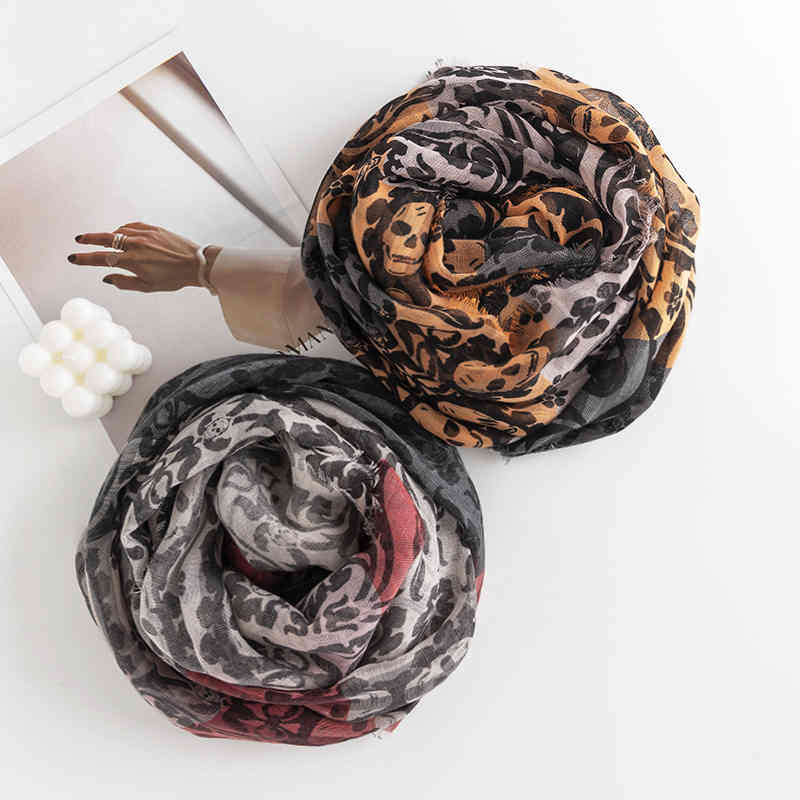 Autumn thin style 2023 new style scarf ladies print medium Long Beach towel