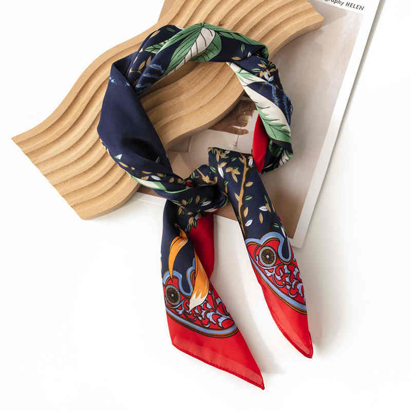 Leave a small pocket square with a floral pattern on a silk scarf for spring outing
