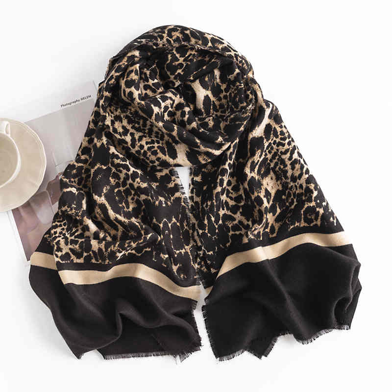 Street wind new winter scarf leopard print imitation cashmere scarf warm scarf shawl