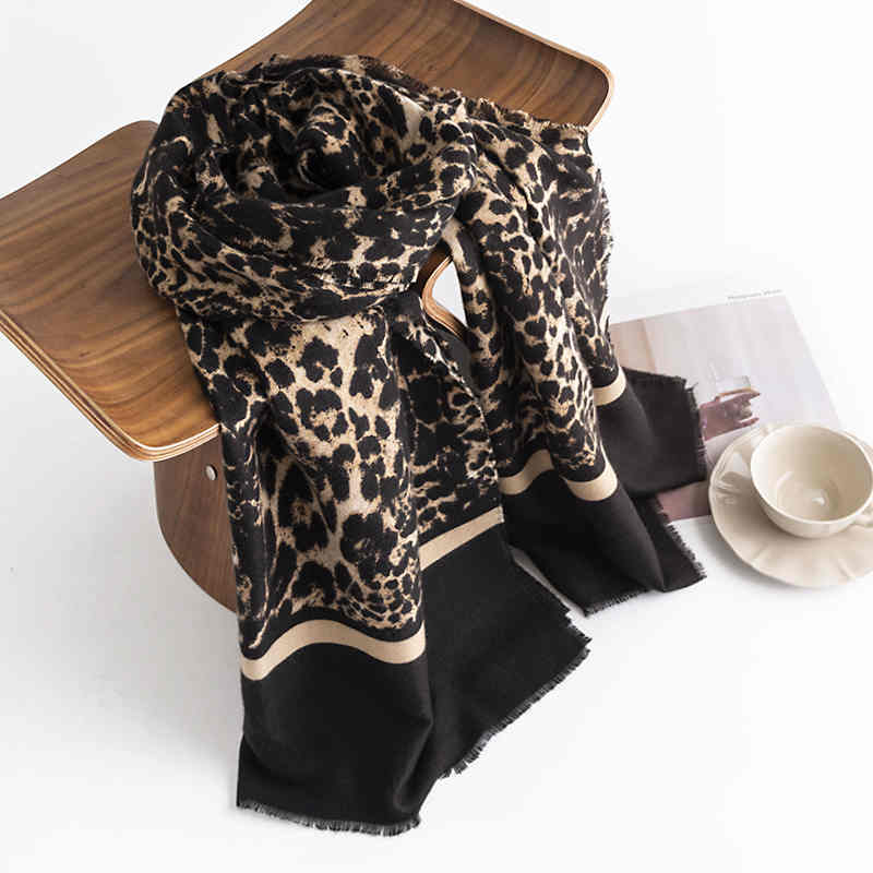 Street wind new winter scarf leopard print imitation cashmere scarf warm scarf shawl