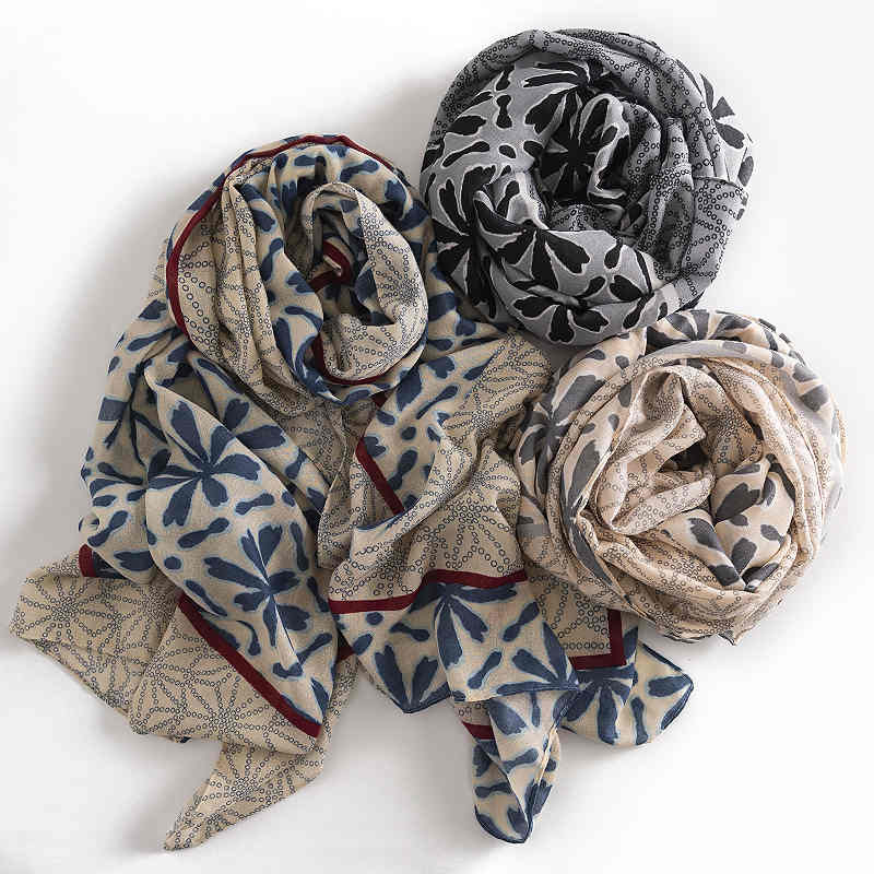 Retro imitation silk scarves minority air conditioned room shawl fashion scarves women travel sunscreen long scarves