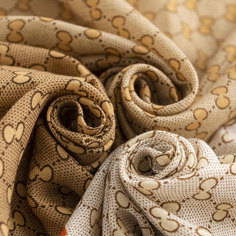 Monogrammed scarf light luxury wind collars neck scarf advanced sense plain lengthening thermal shawl