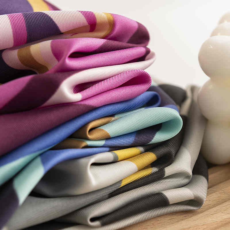Colorful striped silk scarves fashion commuter pocket scarf elegant light luxury professional scarf scarf woman