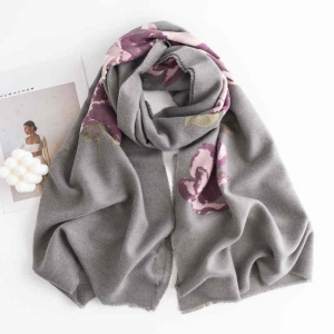 2023 new elegant celebrity style printed scarf imitation cashmere flower shawl soft warmth scarf