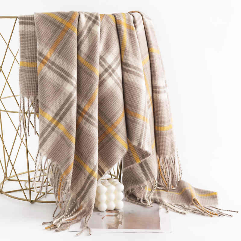 Elegant plaid scarf winter new fashion commuter neck guard imitation cashmere scarf warm shawl