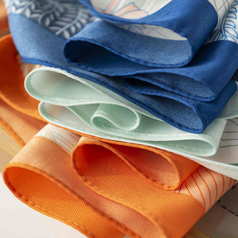 Retro twill diamond shaped silk scarves new fashion neck scarf ladies elegant small shawl
