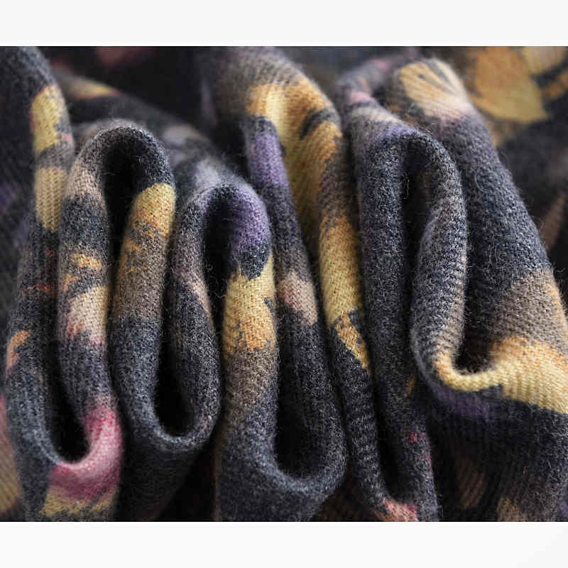 New small floral print imitation cashmere scarf to increase the size of the long warm fashion shawl scarf