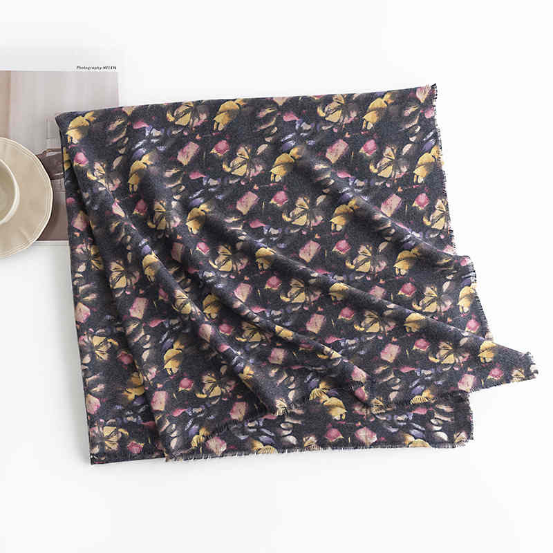 New small floral print imitation cashmere scarf to increase the size of the long warm fashion shawl scarf