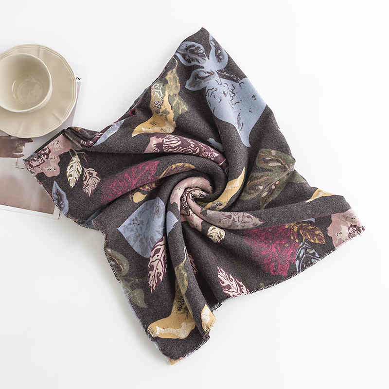 New style imitation cashmere plant flower print scarf to add fashion warm shawl woman scarf