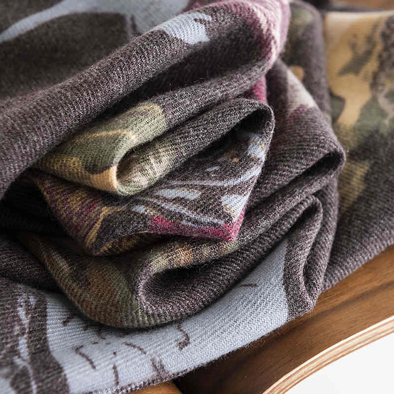 New style imitation cashmere plant flower print scarf to add fashion warm shawl woman scarf