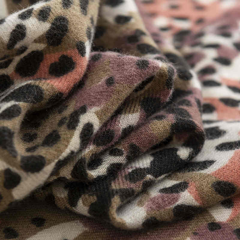 Retro colored leopard print scarf new style imitation cashmere scarf stylish shawl warm neck scarf