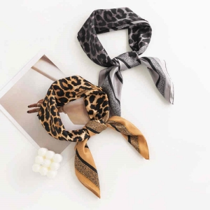 Printed leopard print silk scarves fashion commuter pocket square elegant professional scarf scarf