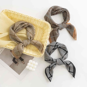 The new elegant simple high grade houndstooth printed lace silk scarves sweet little scarf