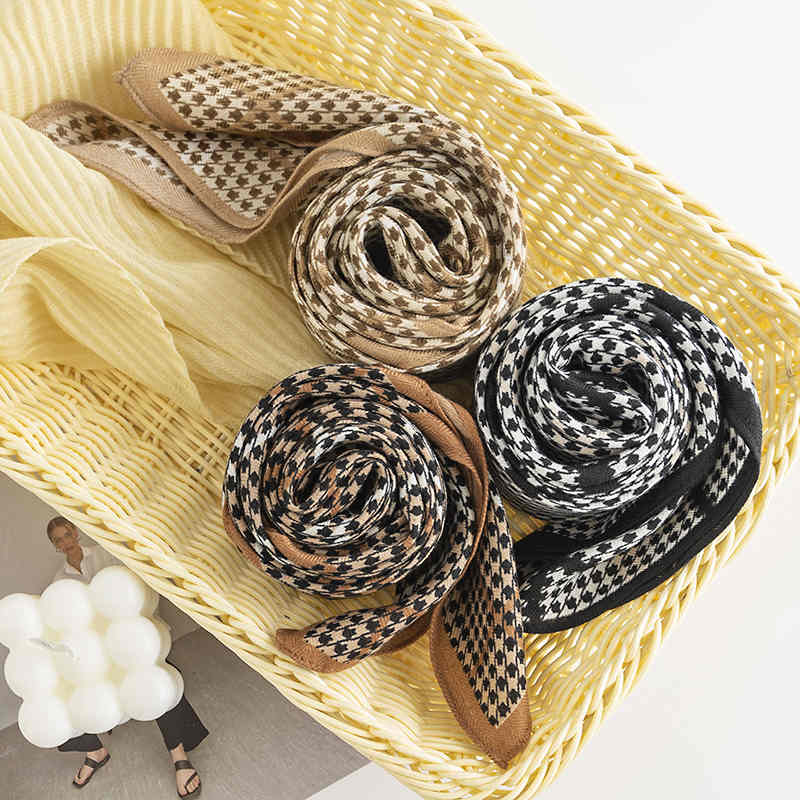 The new elegant simple high grade houndstooth printed lace silk scarves sweet little scarf