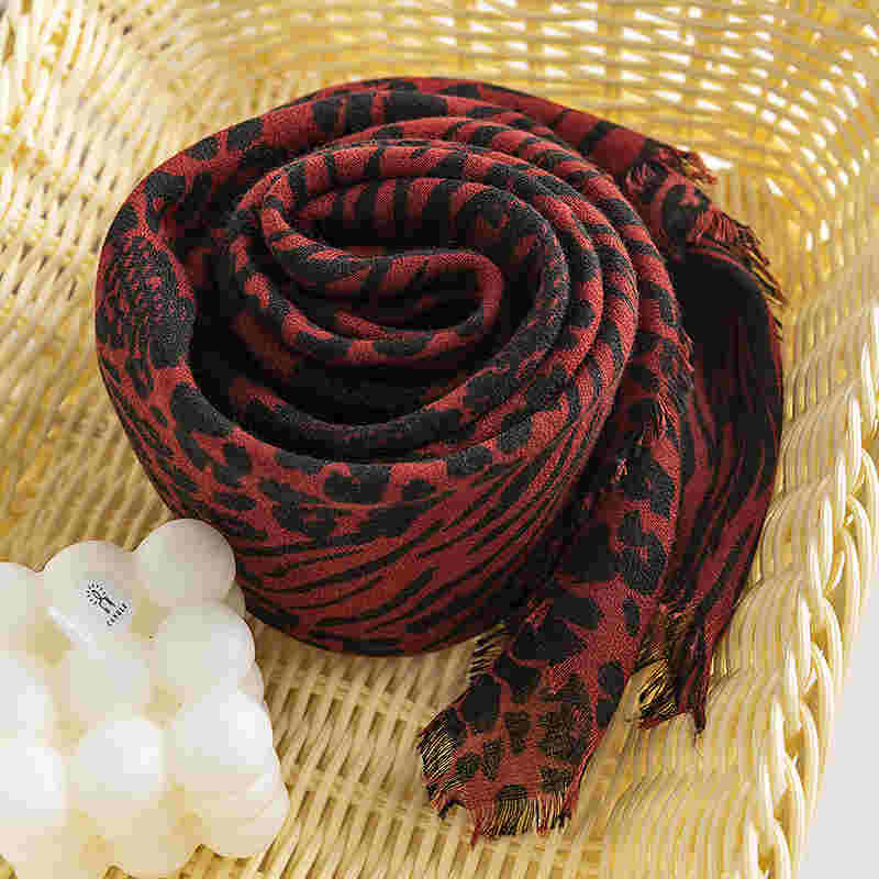 Fashion personality leopard print scarf fashion temperament printed warm imitation cashmere scarf scarf neck