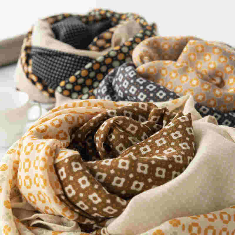 Fashion imitation silk scarf cotton hemp feel scarf four leaf grass sunscreen beach towel air conditioning shawl